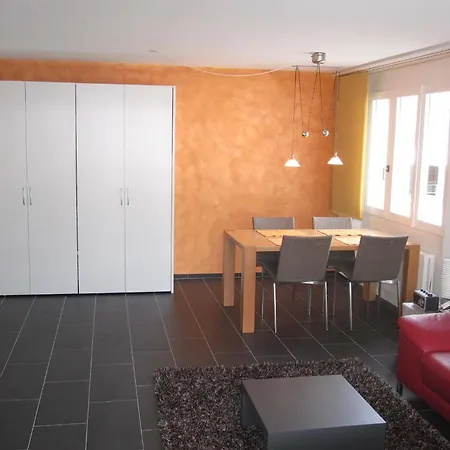 Brueggli A14 Apartment *